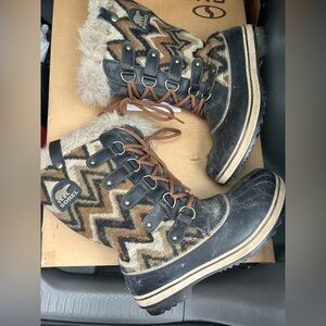 Woman’s size 10 Sorel winter boots